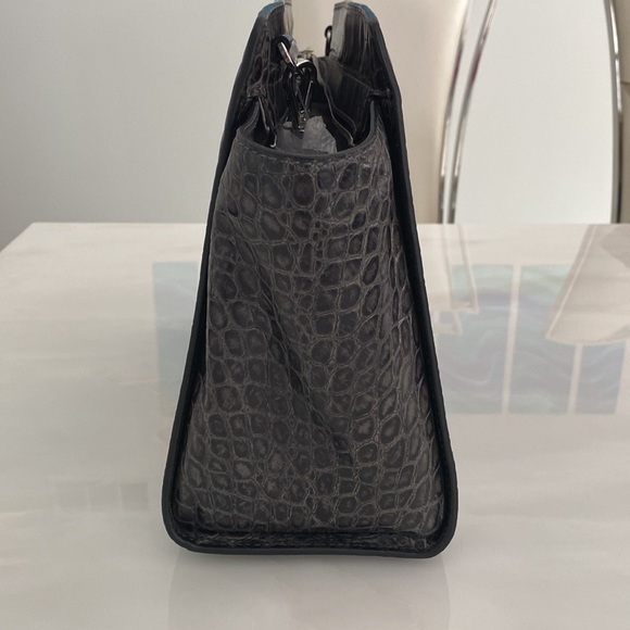 NWT Michael Kors Selma grey large satchel. - Picture 6 of 13